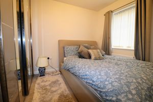 Bedroom- click for photo gallery